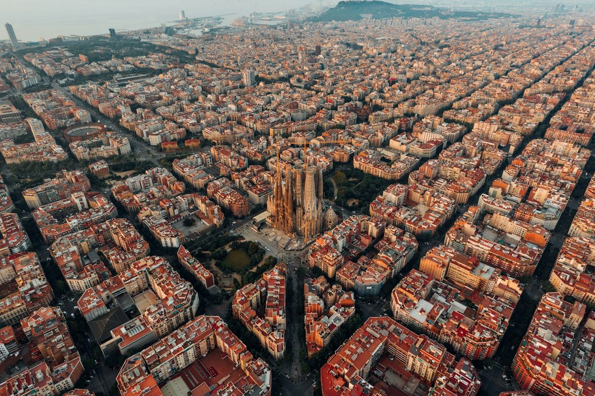 Utsikt over Barcelona med Sagrada Familia