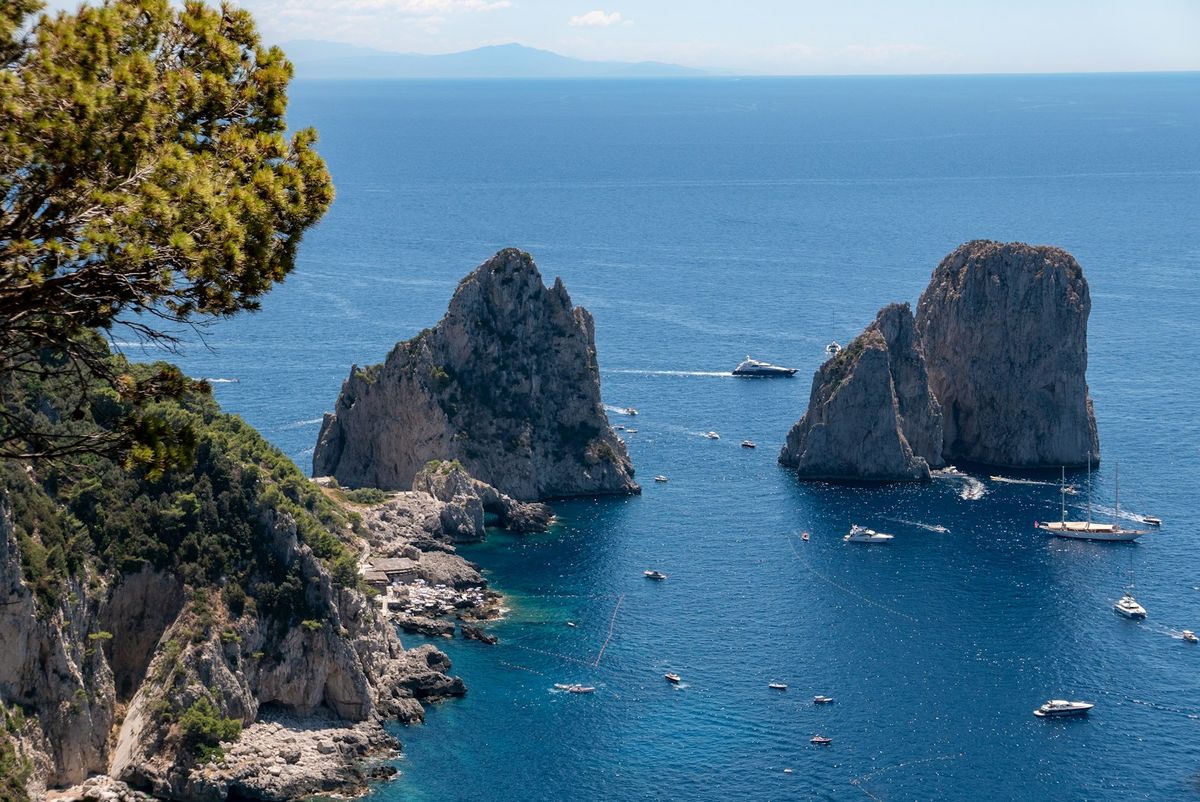 Faraglioni-klippene ved Capri