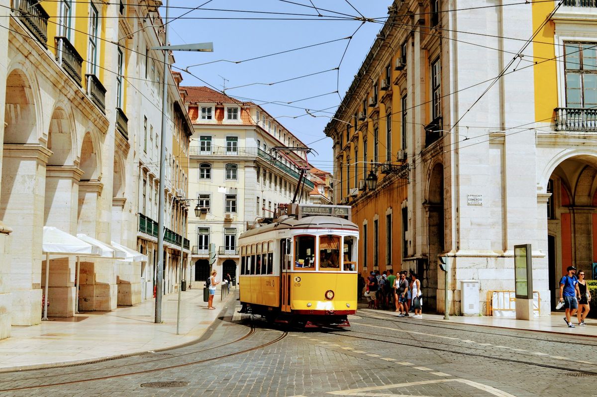 Gul sporvogn i Lisboa