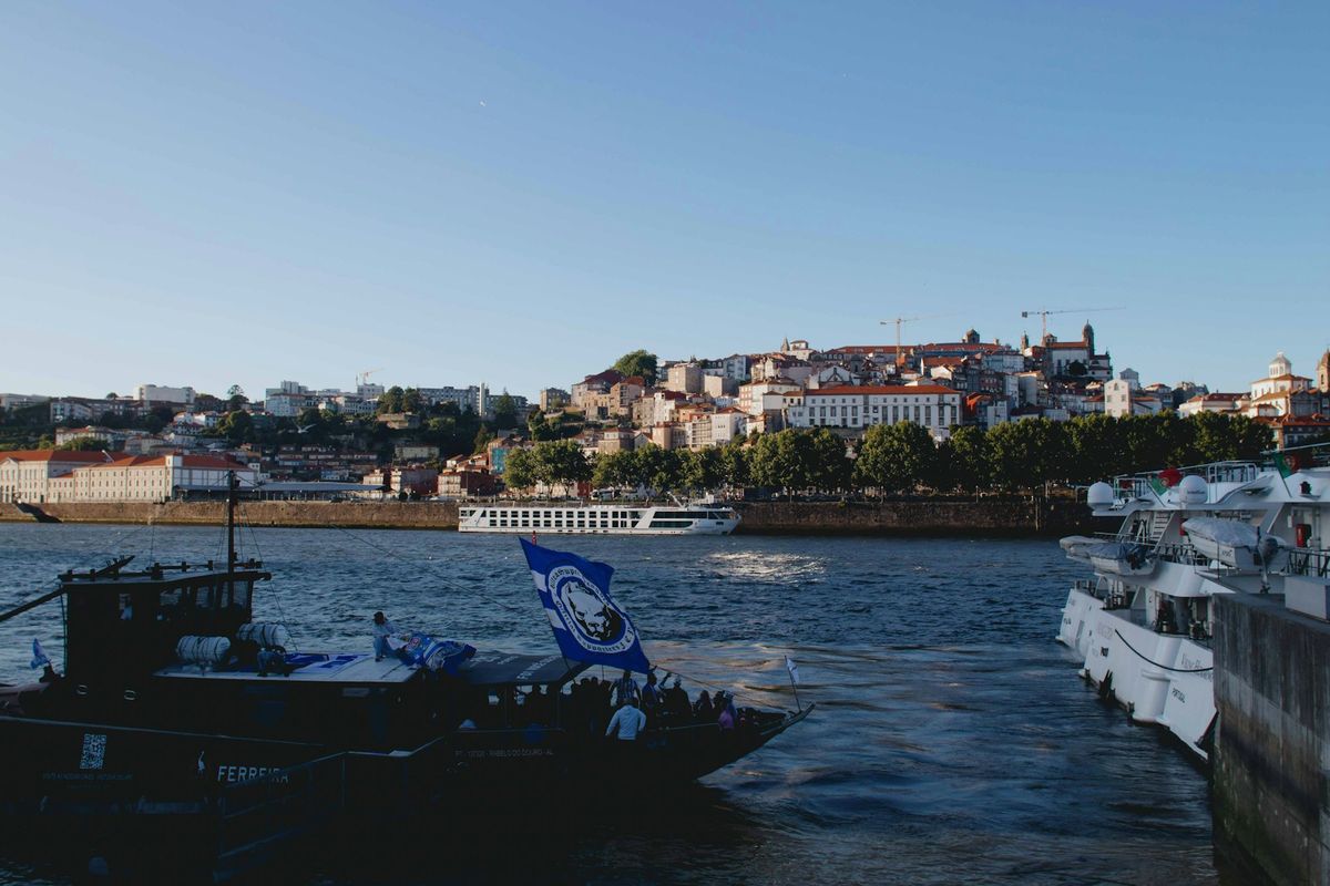 Ribeira i Porto langs elven Douro