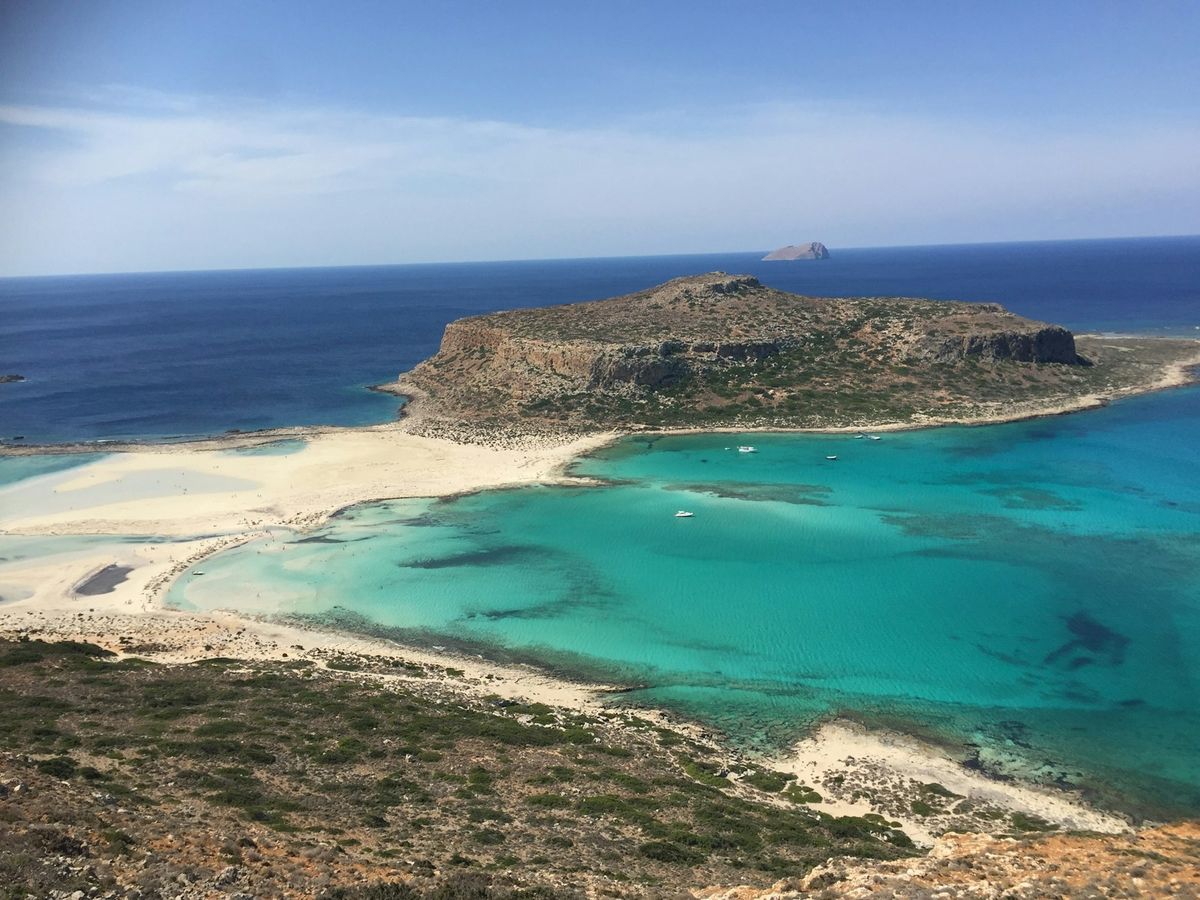 Balos-lagunen med oy i havet pa Kreta